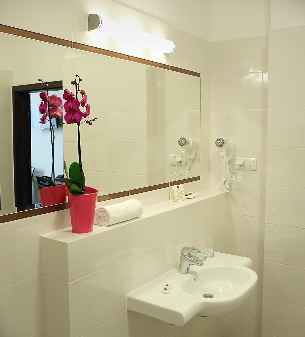 Hotel Forum Fitness Spa & Wellness Lublino Esterno foto