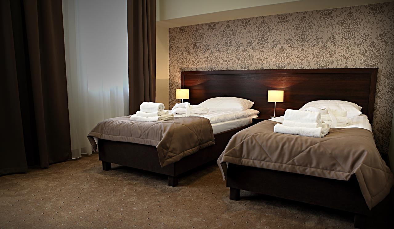 Hotel Forum Fitness Spa & Wellness Lublino Esterno foto